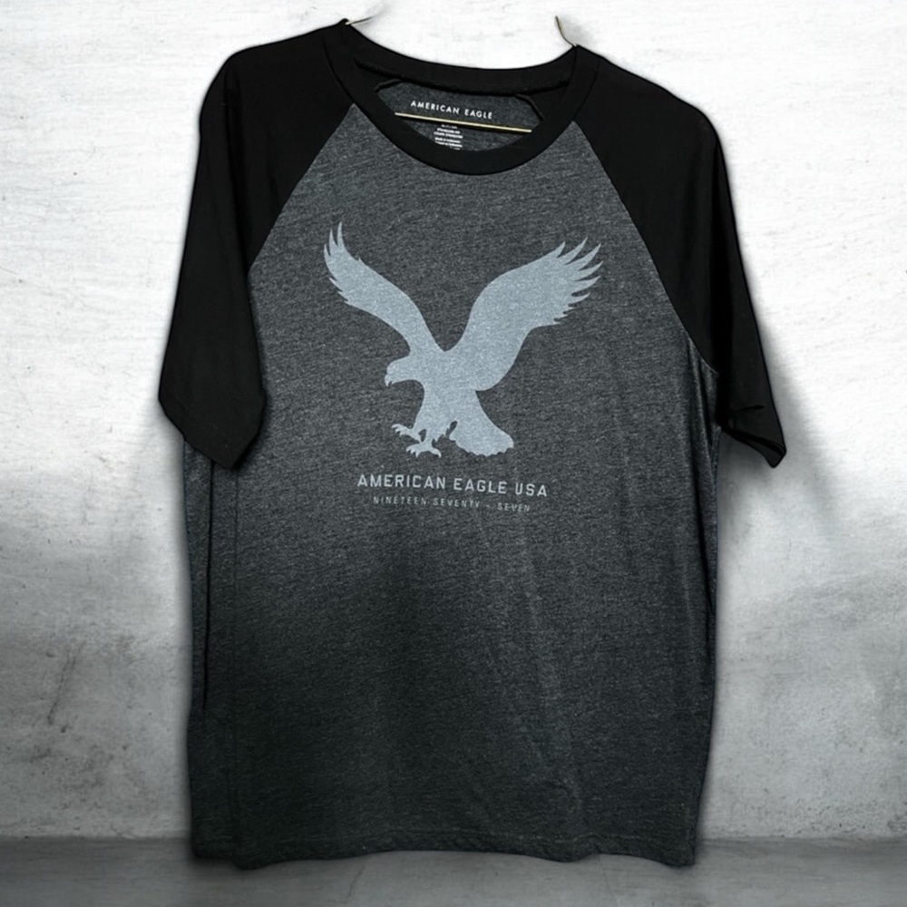 🔥2 for $6🔥 American Eagle Raglan Graphic T-Shirt – Size Small